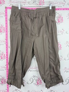 DASH capri pants cargo brown  Drawstring Cargo Capris in Taupe